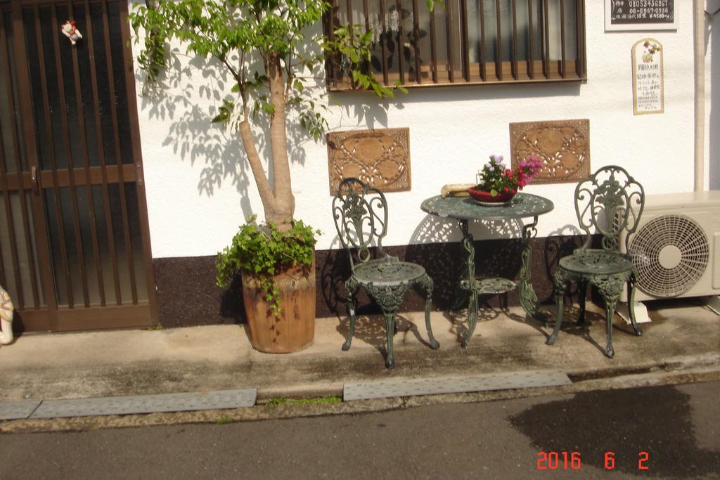 Guesthouse Siam Osaka Exterior photo