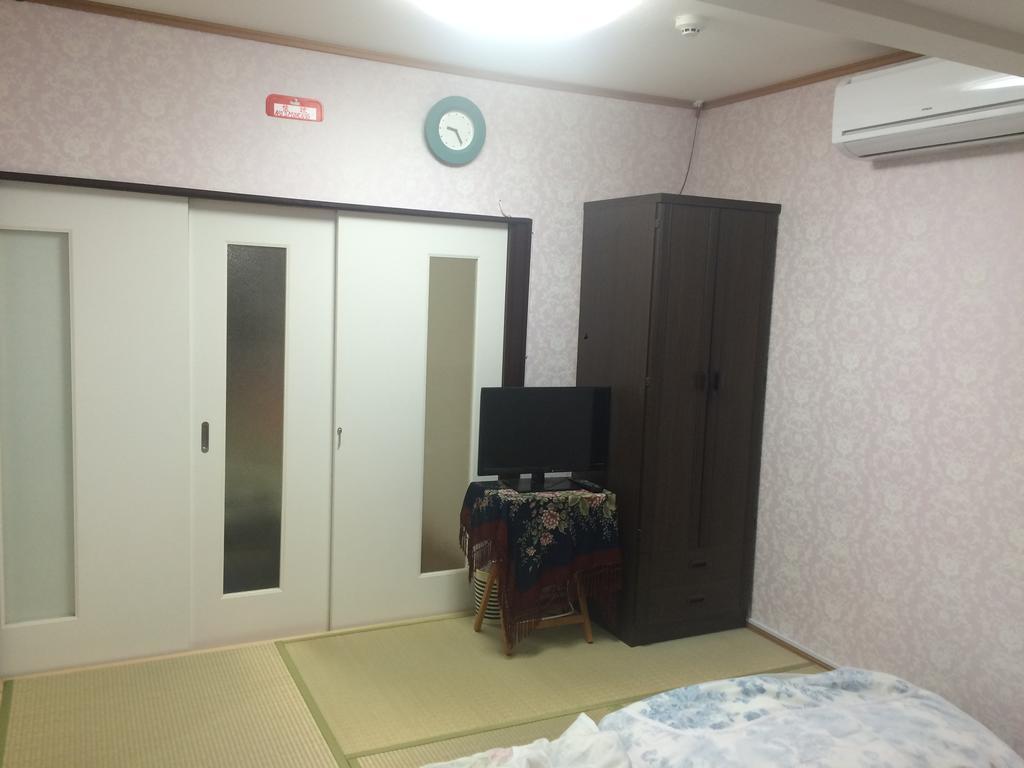 Guesthouse Siam Osaka Exterior photo